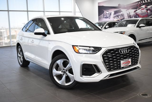 Used 2023 Audi Q5 2.0T Premium w/ Convenience Package AWD/4WD image 36