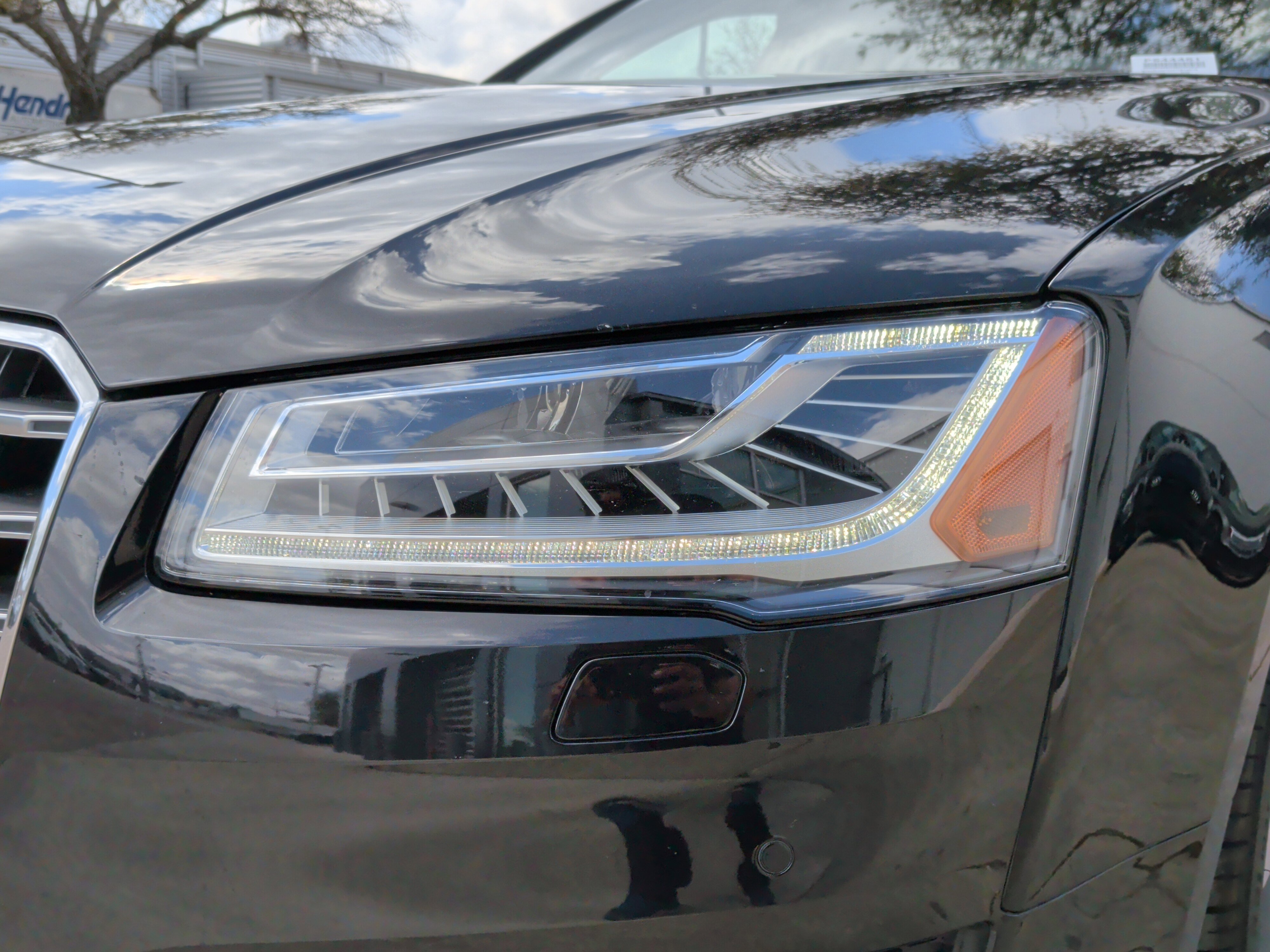 Used 2015 Audi S8 image 6