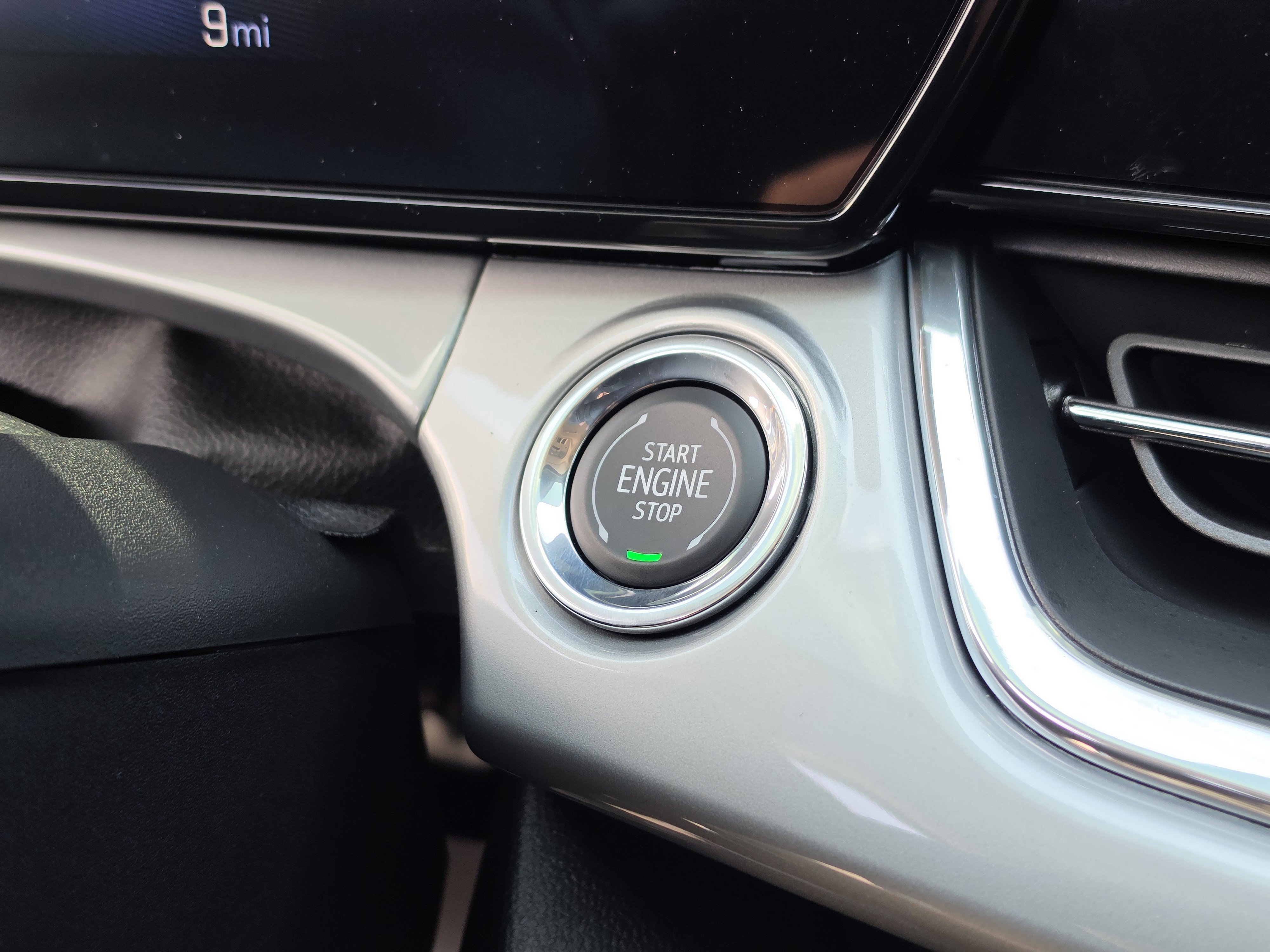 New 2026 Chevrolet Trax LT w/ Sunroof Package FWD image 36