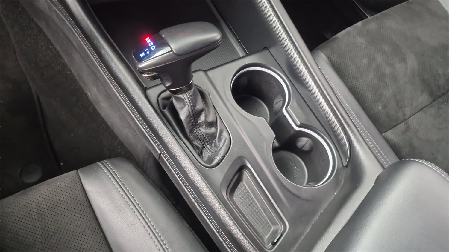 Used 2022 Dodge Durango GT image 24