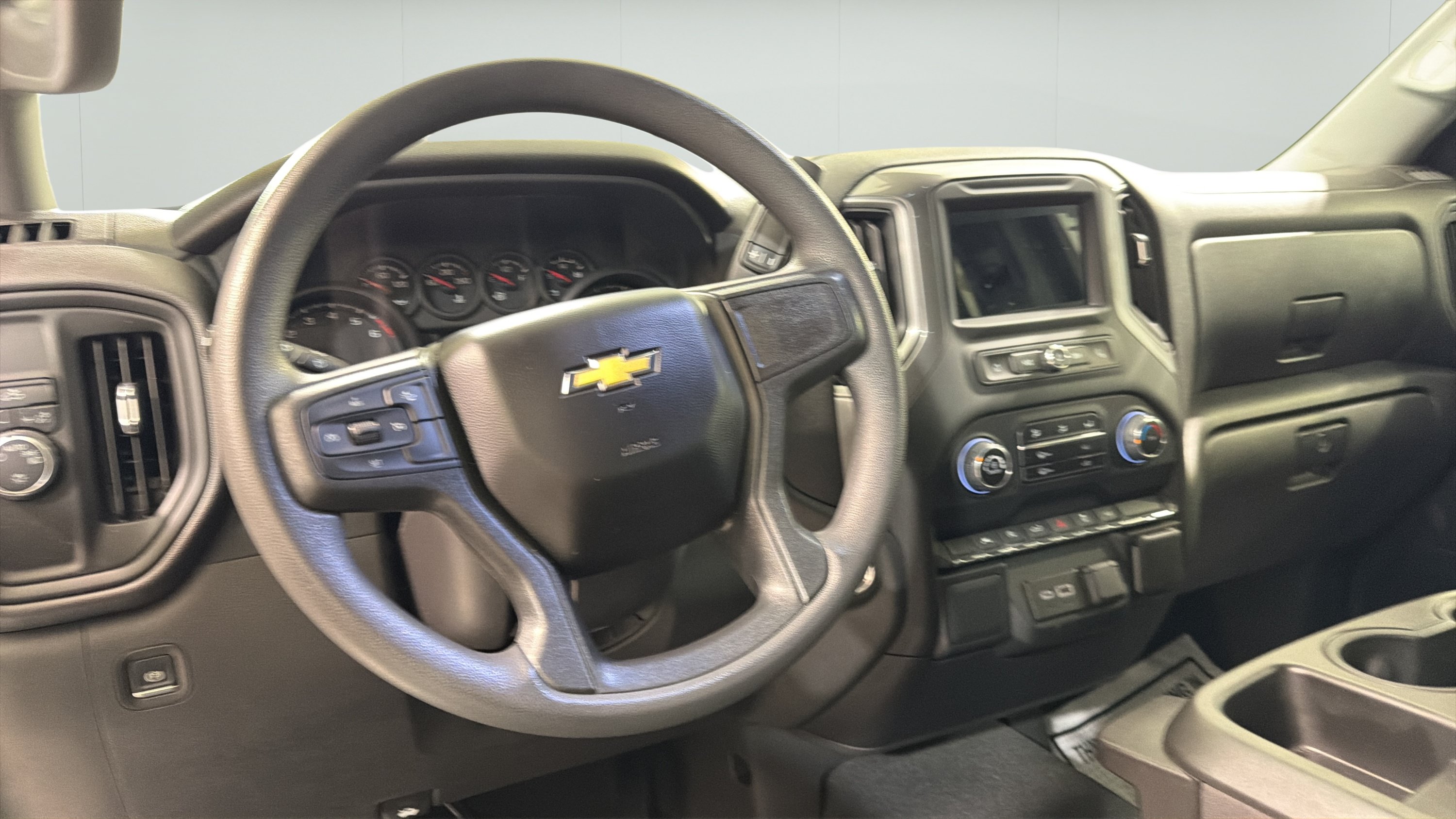 Used 2024 Chevrolet Silverado 1500 Custom RWD image 12
