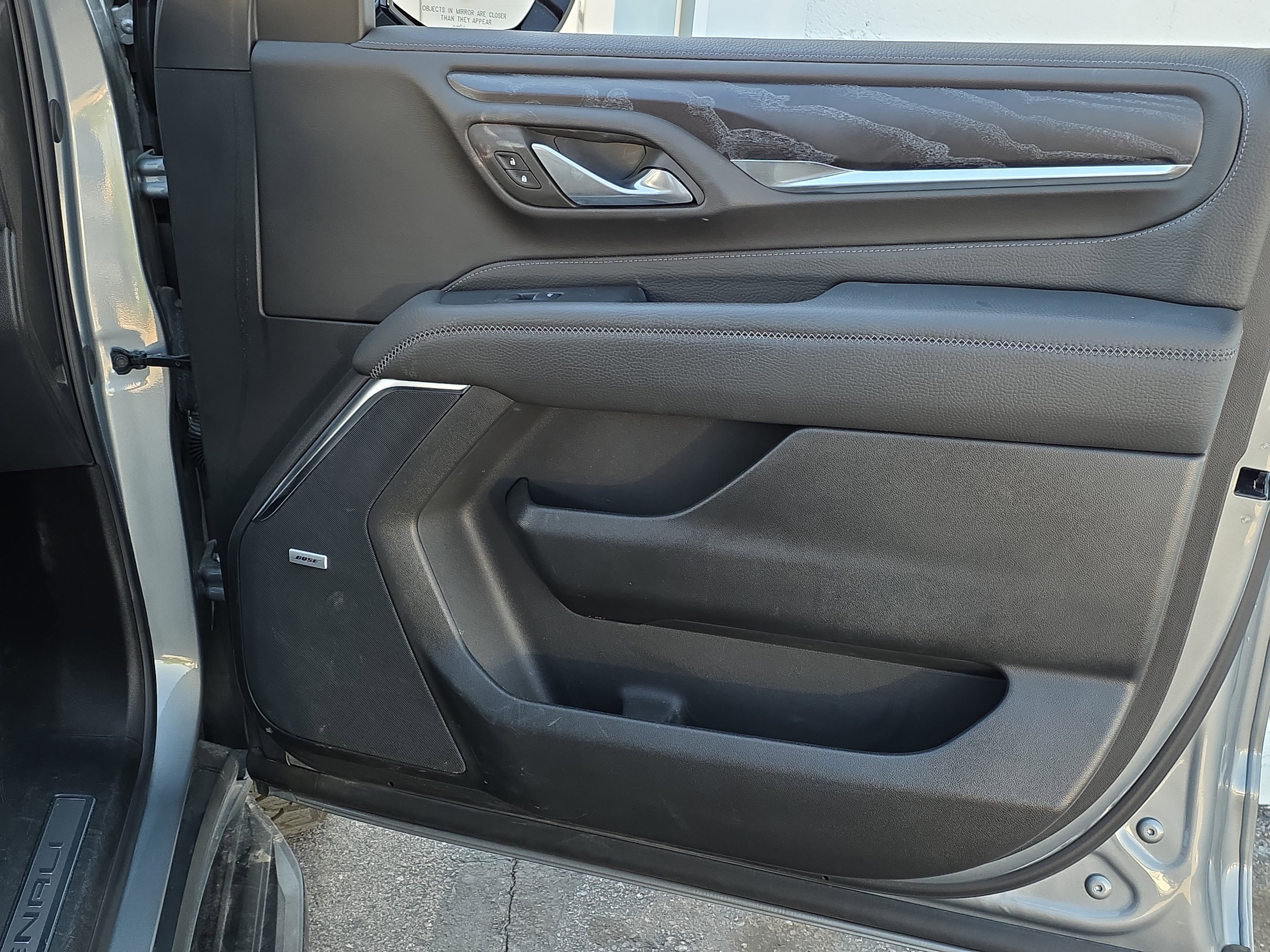 Used 2024 GMC Yukon XL Denali w/ Advanced Technology Package image 33