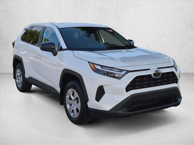 Used 2024 Toyota RAV4 LE FWD image 3