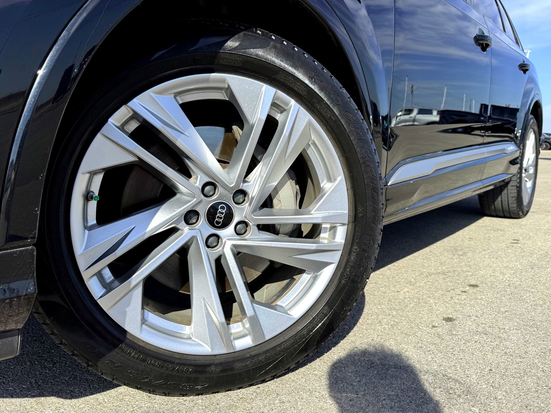 Used 2023 Audi Q7 3.0T Prestige w/ Prestige Package image 2