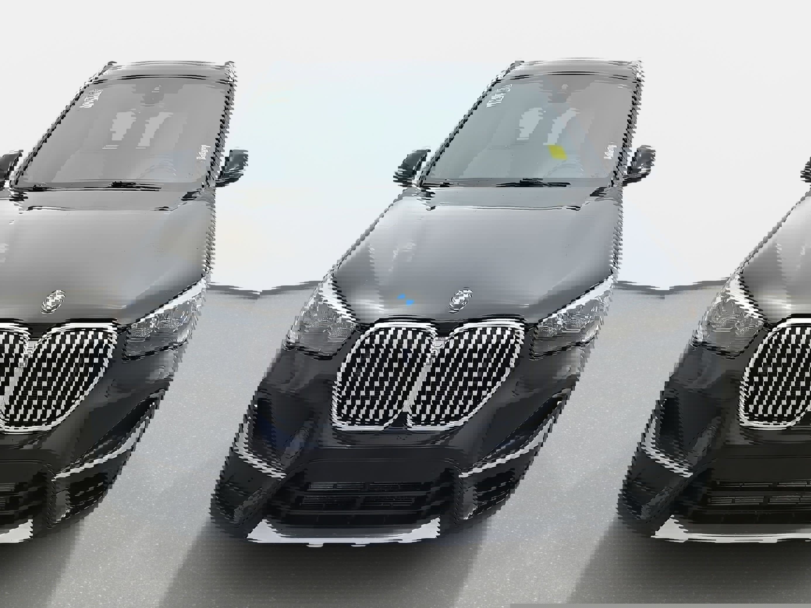 Used 2022 BMW X1 xDrive28i w/ Convenience Package image 2