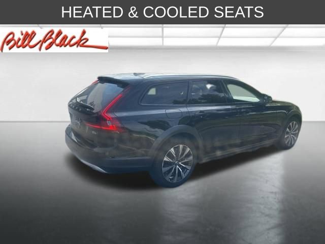 Used 2023 Volvo V90 B6 Cross Country Plus AWD/4WD image 6