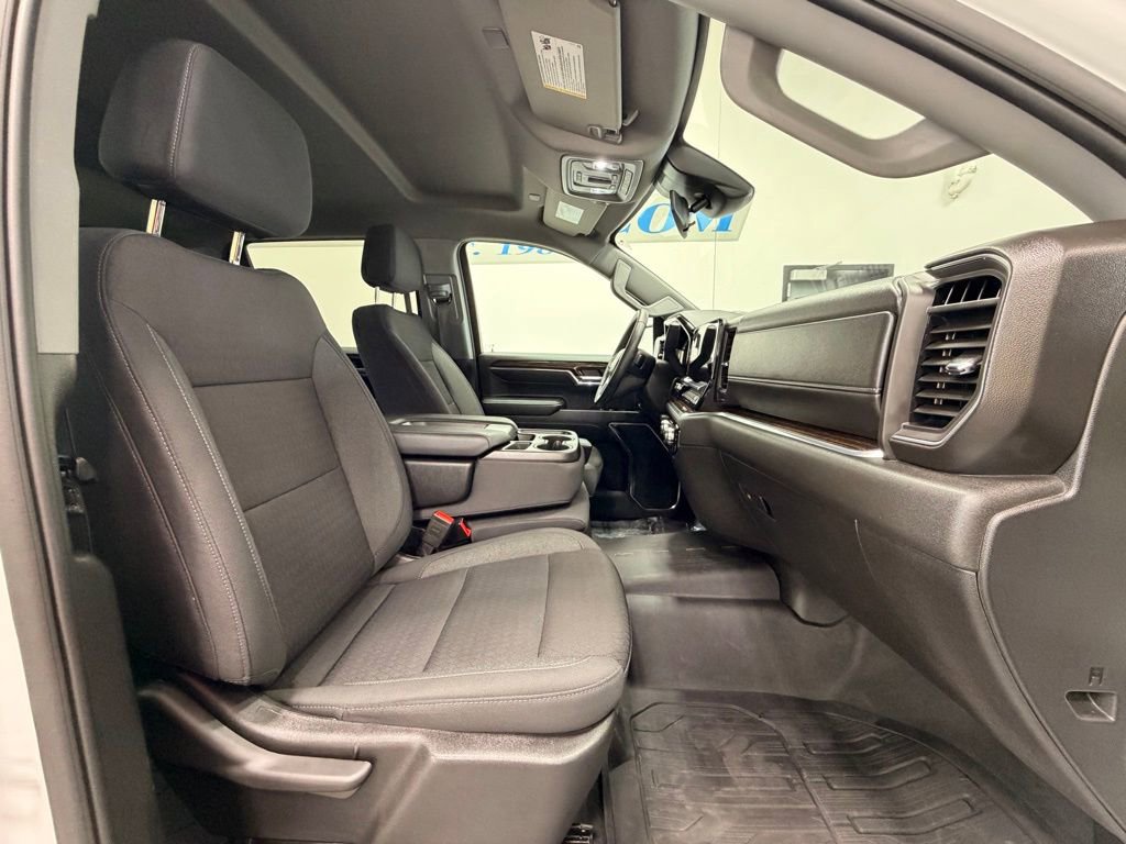 Used 2024 GMC Sierra 1500 SLE w/ Preferred Package image 19