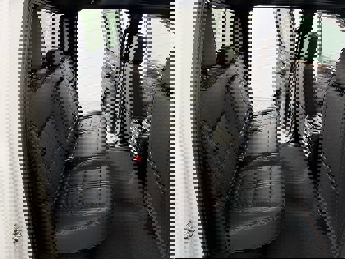 Used 2023 Chevrolet Silverado 1500 High Country image 17