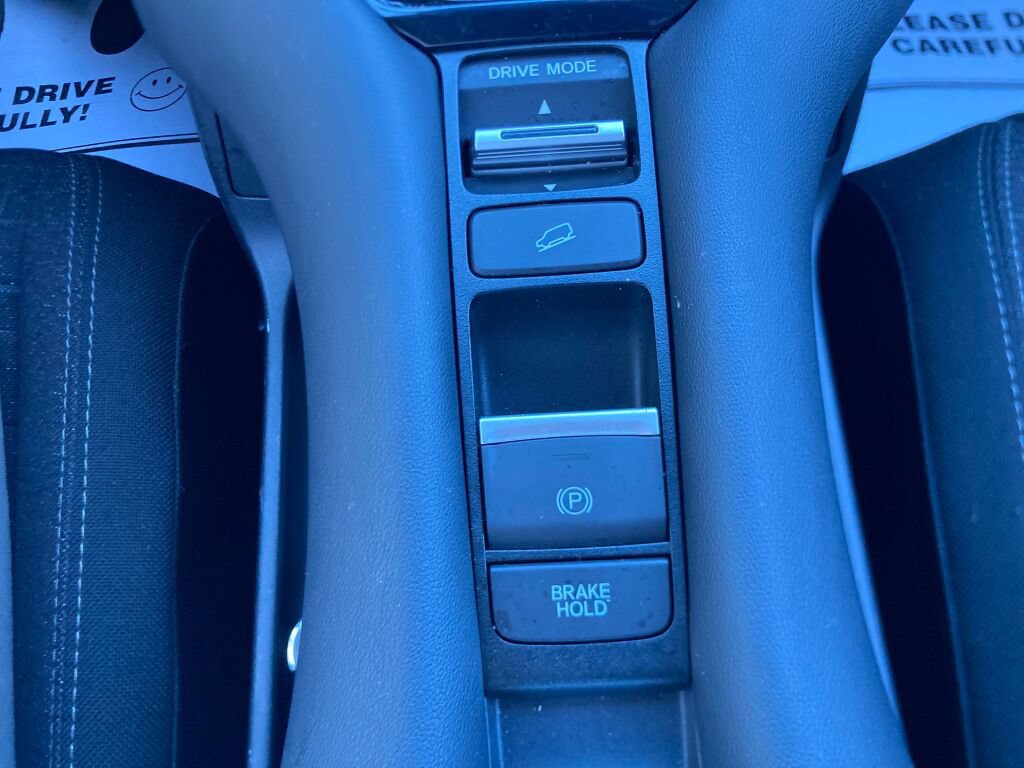 Used 2024 Honda HR-V LX image 29