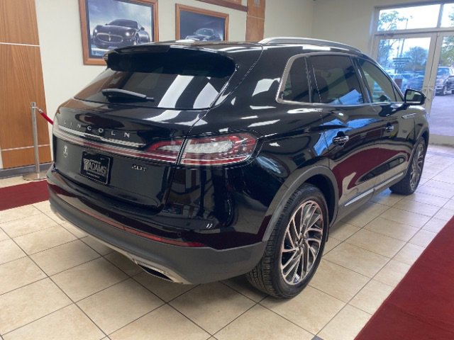 Used 2019 Lincoln Nautilus Reserve image 3