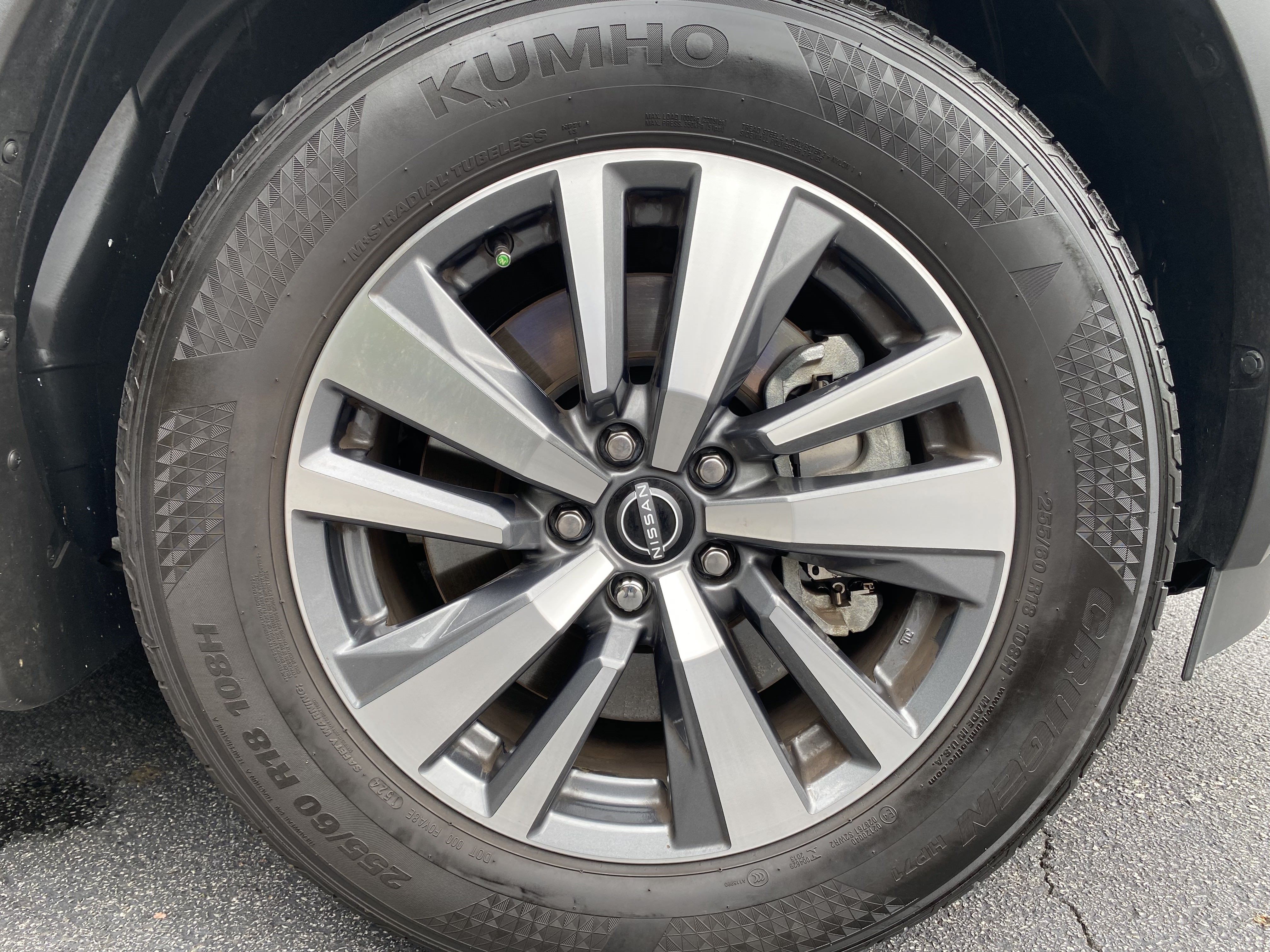 Used 2024 Nissan Pathfinder SL FWD image 13