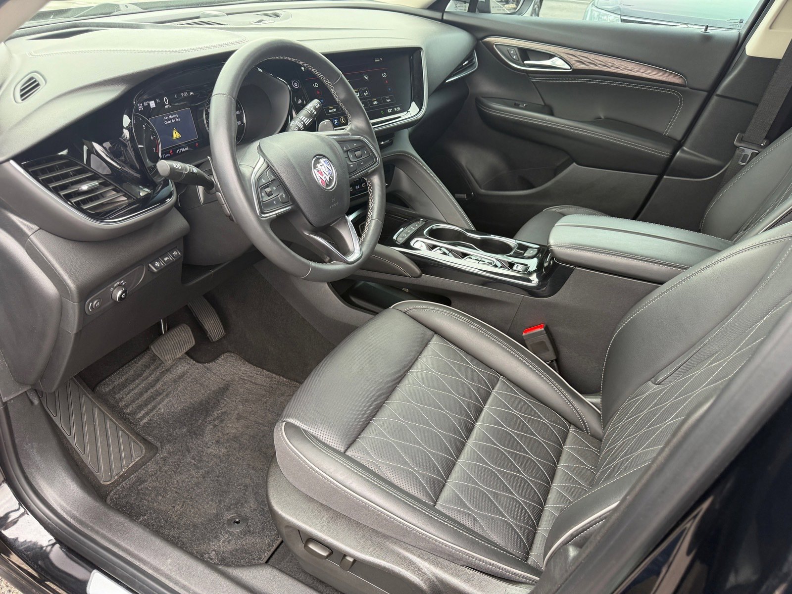 Used 2023 Buick Envision Avenir image 12