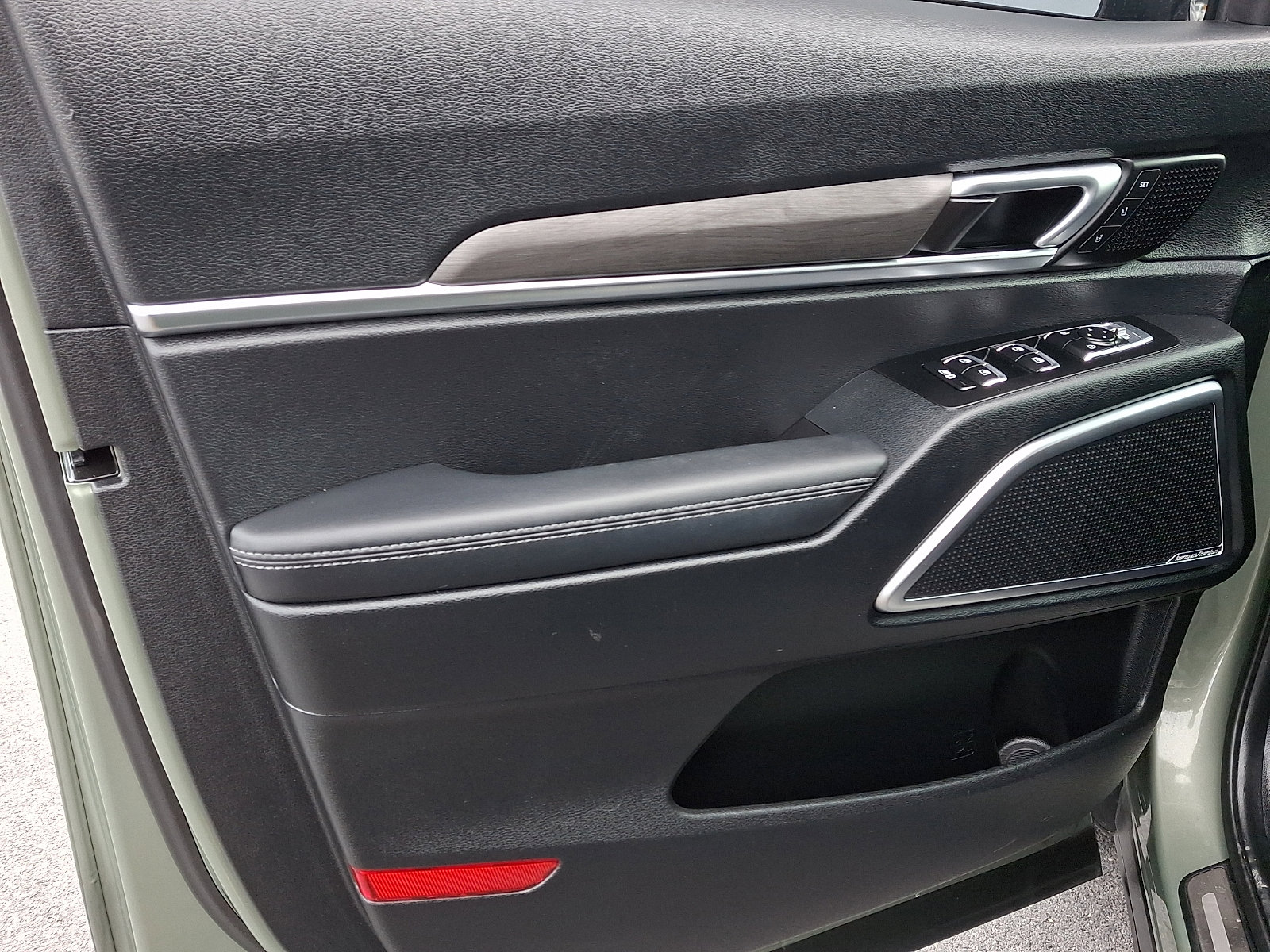 Used 2025 Kia Telluride SX X-Line image 11