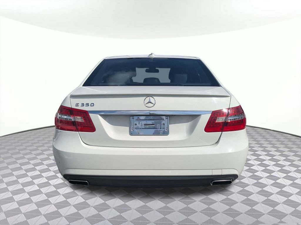 Used 2011 Mercedes-Benz E 350 Sedan image 4