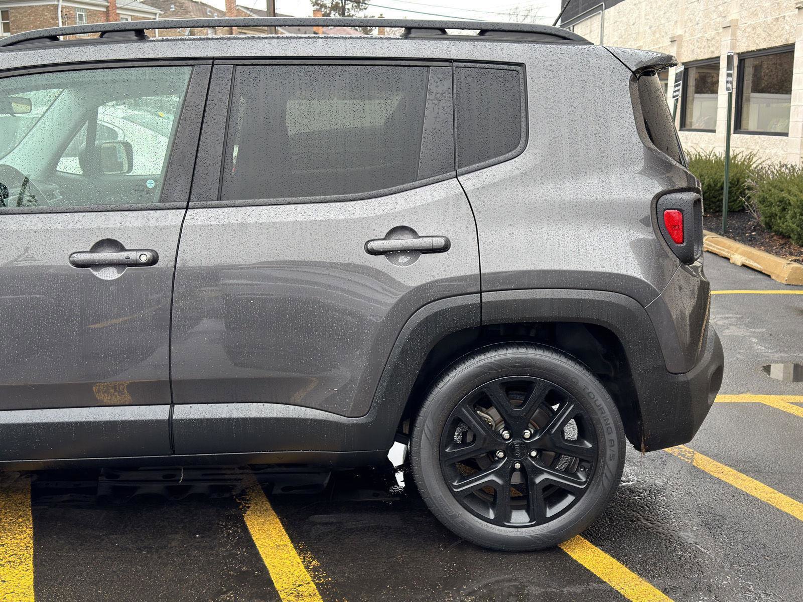 Used 2017 Jeep Renegade Altitude image 16