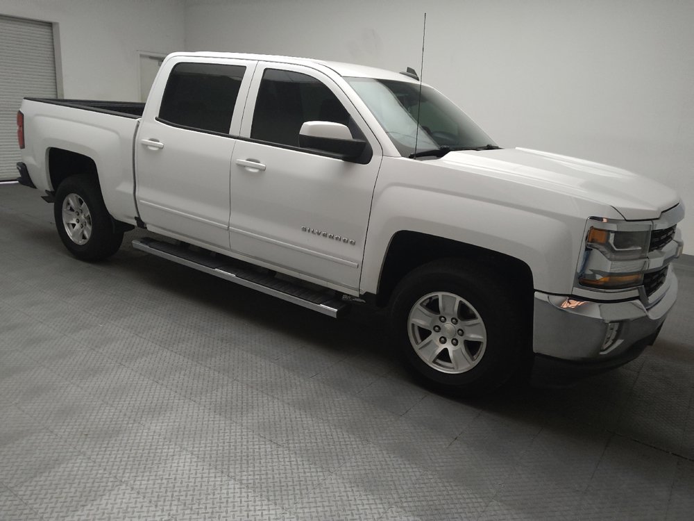 Used 2018 Chevrolet Silverado 1500 LT w/ LT Eassist Package RWD image 11