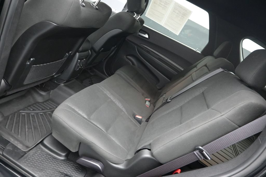 Used 2024 Dodge Durango SXT w/ 3rd Row Seating Group RWD image 19