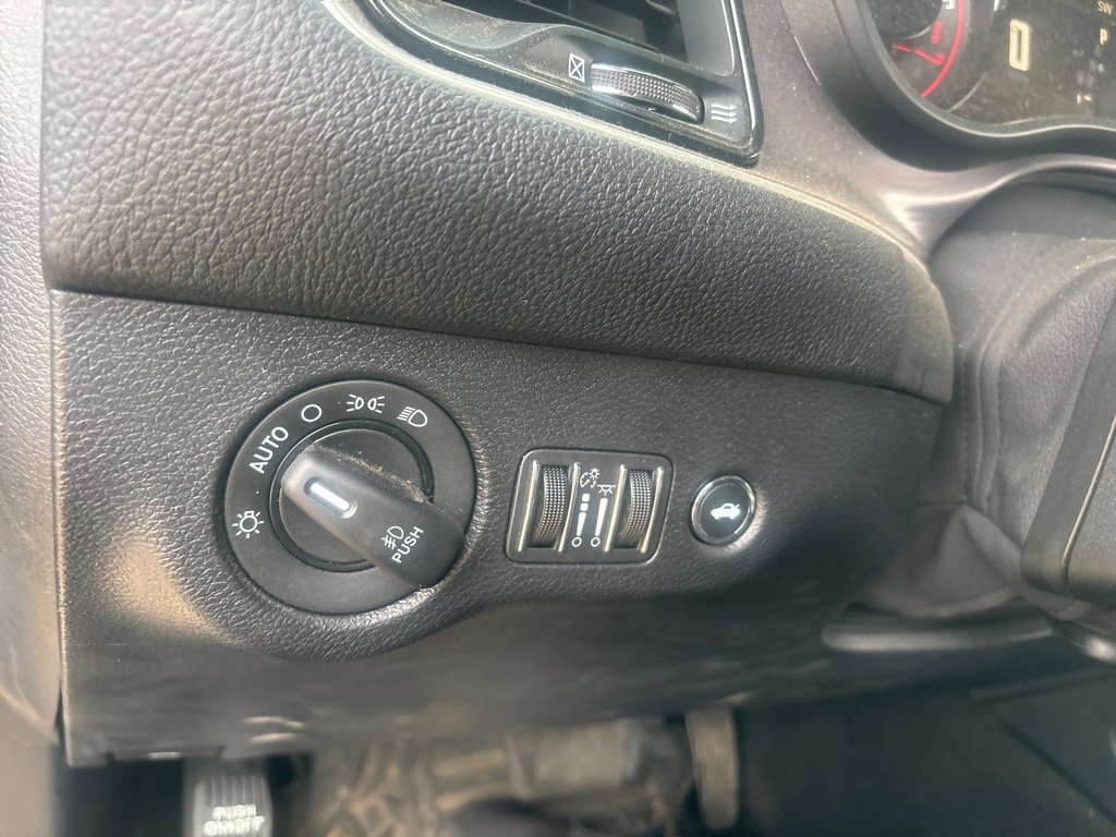 Used 2022 Dodge Challenger SXT w/ Blacktop Package image 13