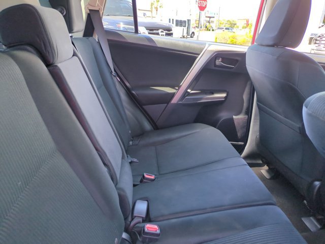 Used 2016 Toyota RAV4 LE FWD image 18
