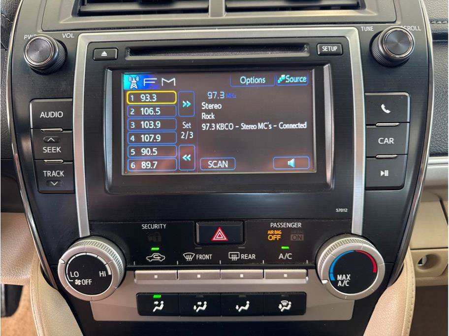 Used 2012 Toyota Camry LE FWD image 18