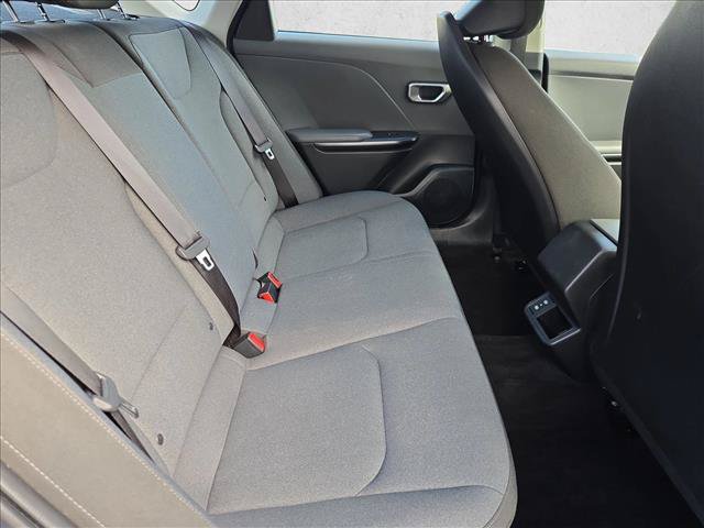 Used 2025 Kia K4 FWD image 18