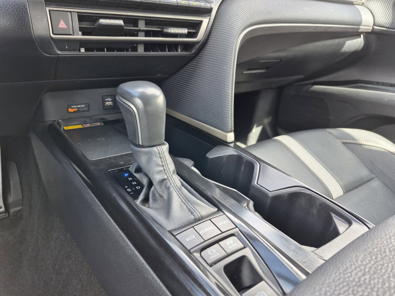 Certified 2025 Toyota Camry SE image 12