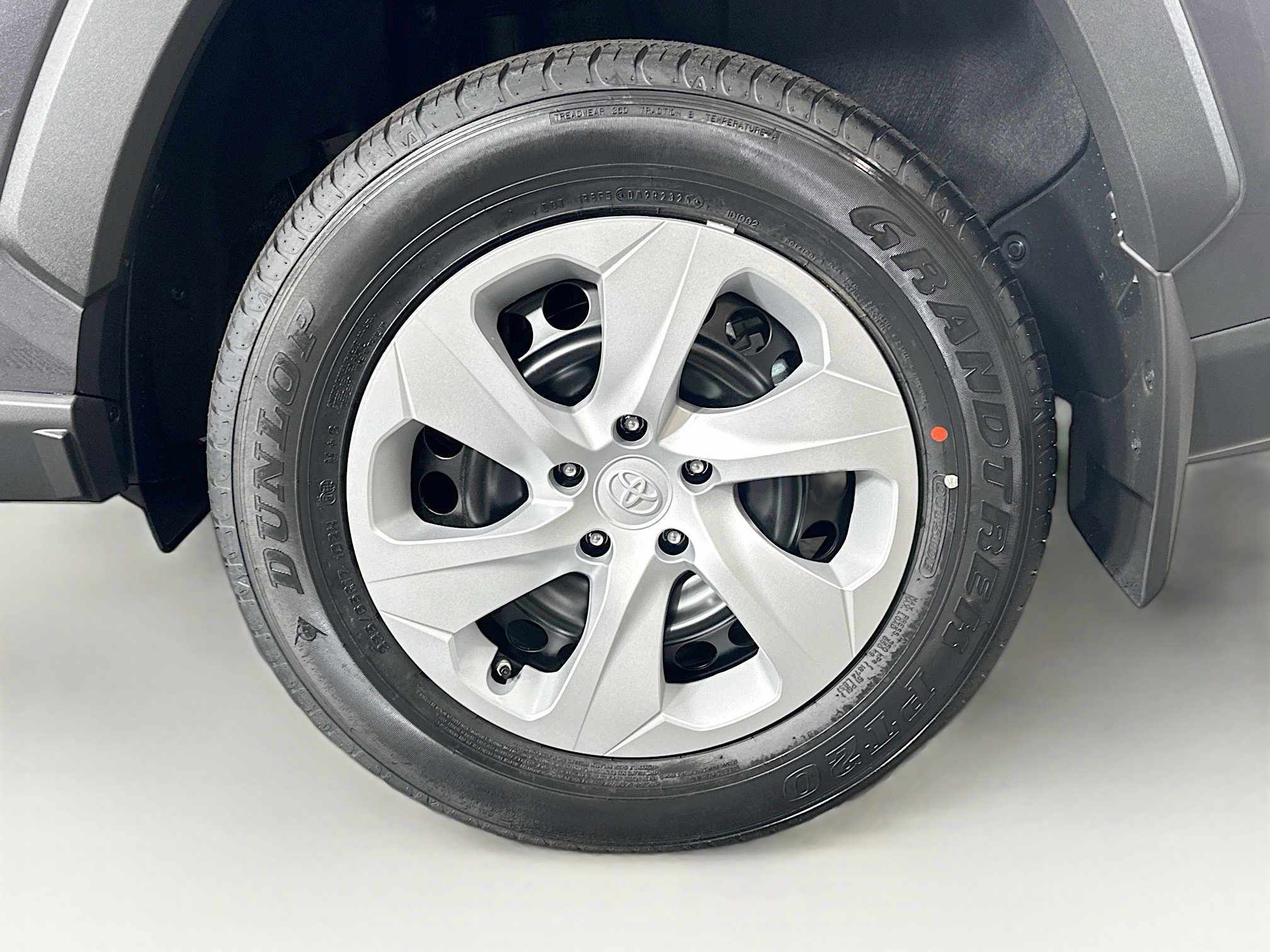 Used 2025 Toyota RAV4 LE image 11