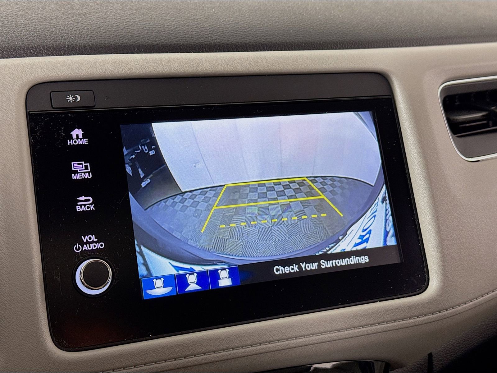 Used 2019 Honda HR-V Touring image 17