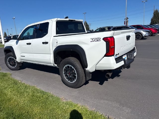 Used 2024 Toyota Tacoma TRD Off-Road AWD/4WD image 5