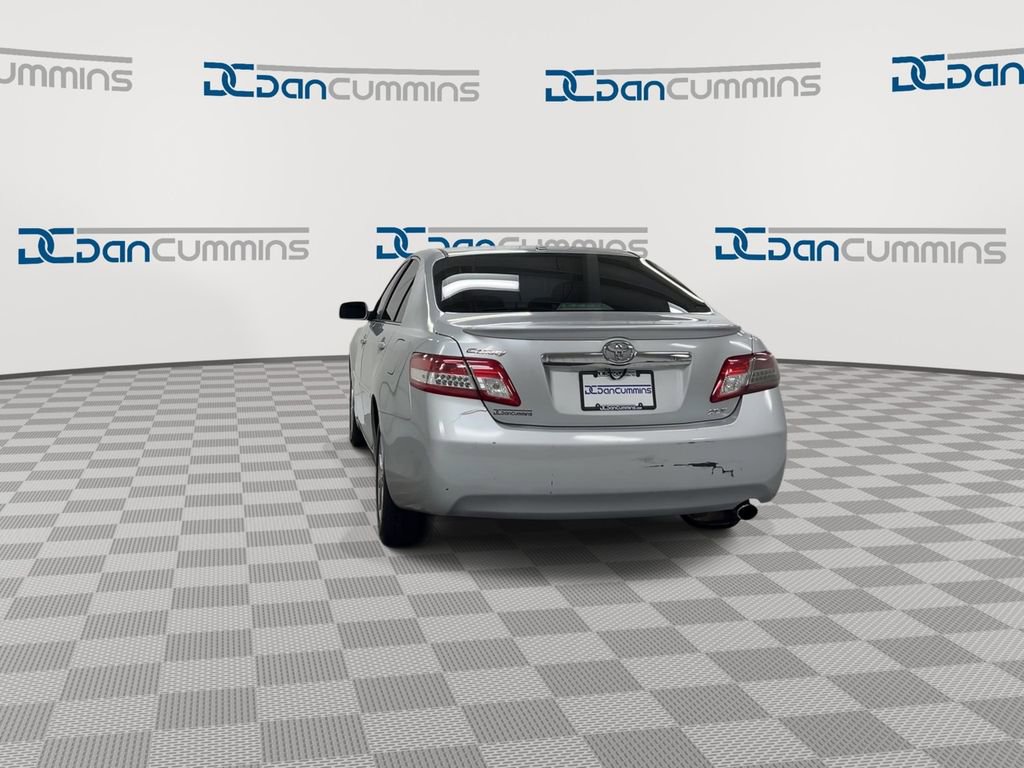 Used 2011 Toyota Camry XLE w/ XLE Extra-Value Pkg #2 image 7