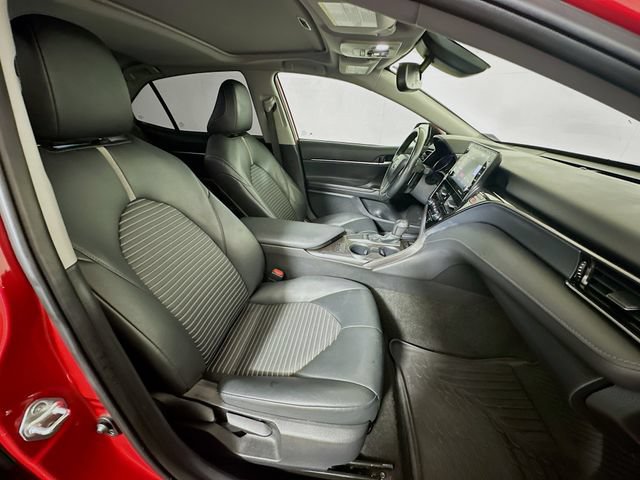 Used 2024 Toyota Camry SE w/ Cold Weather Package FWD image 25