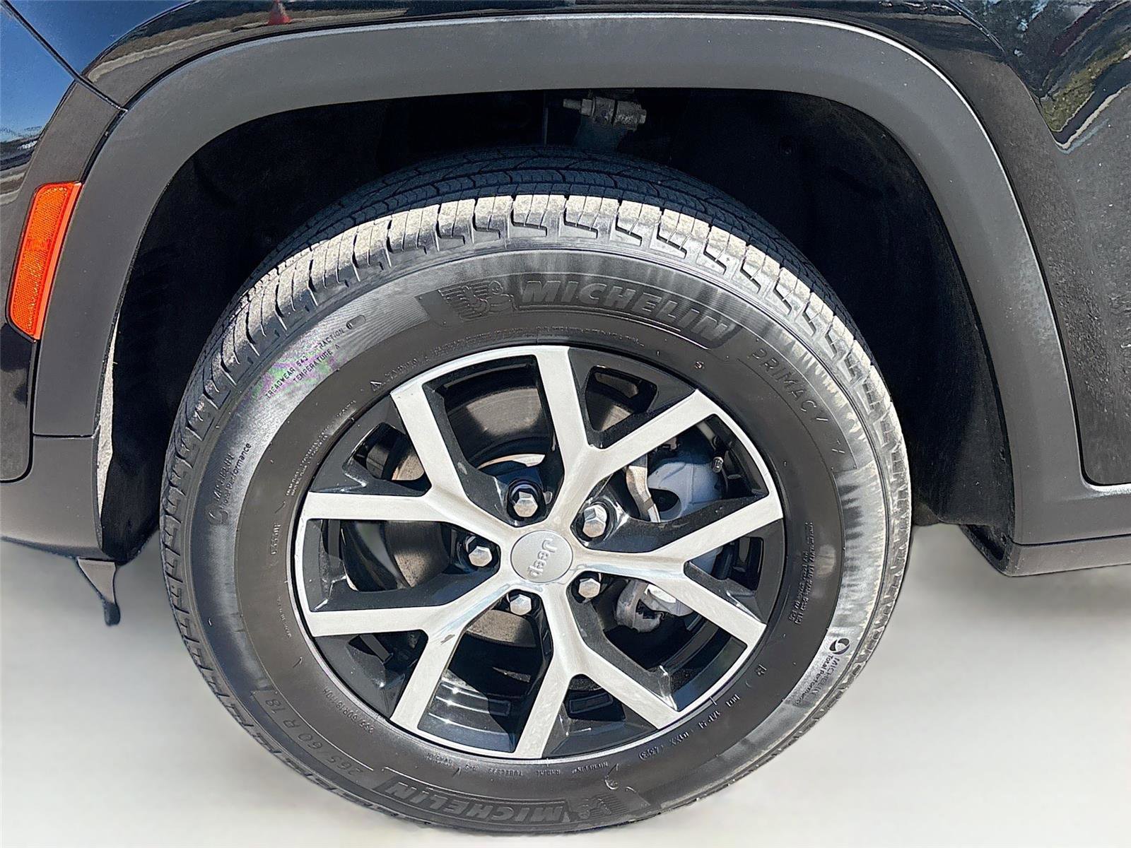 Used 2024 Jeep Grand Cherokee Limited image 33