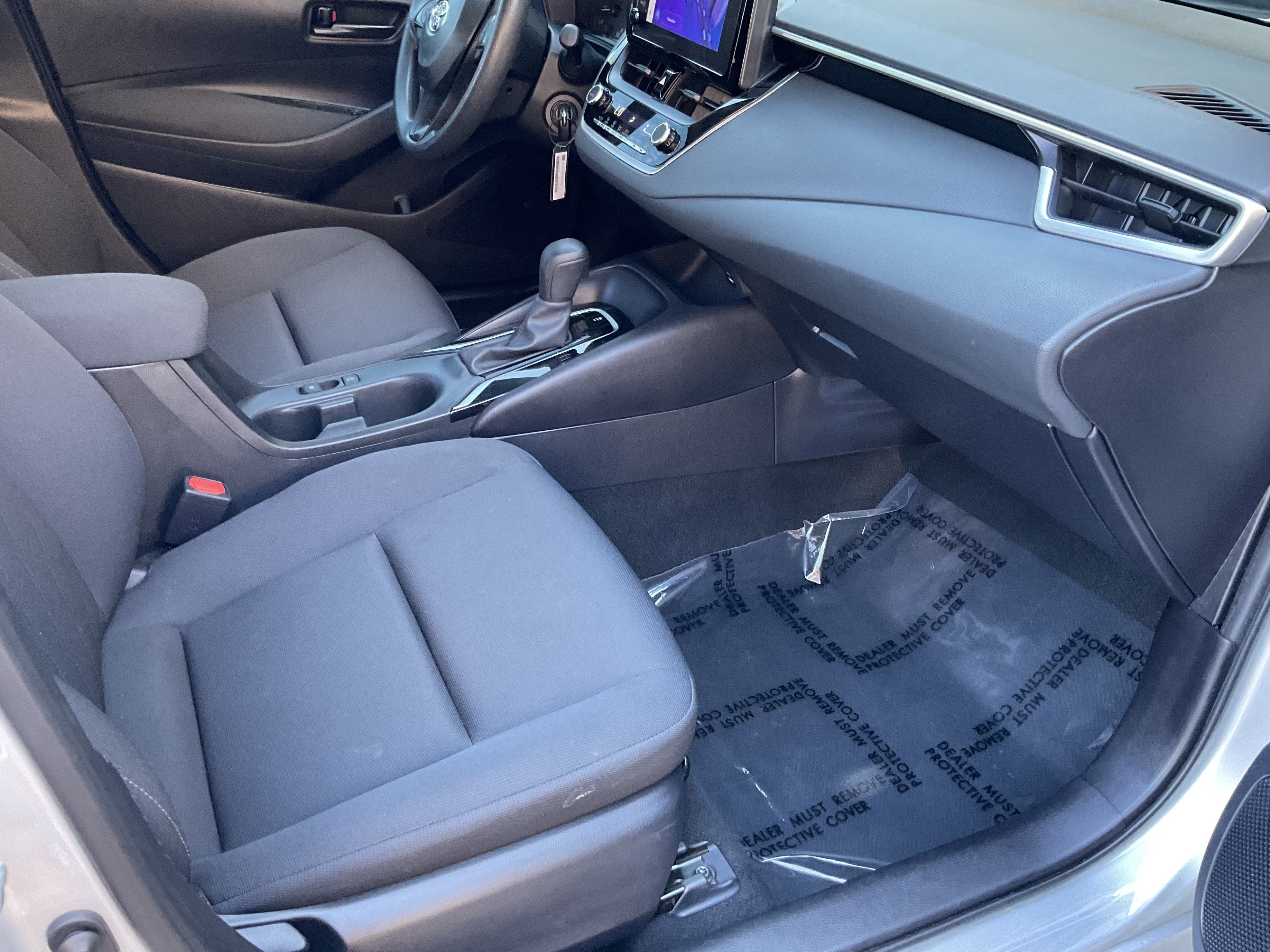 Used 2025 Toyota Corolla LE FWD image 23