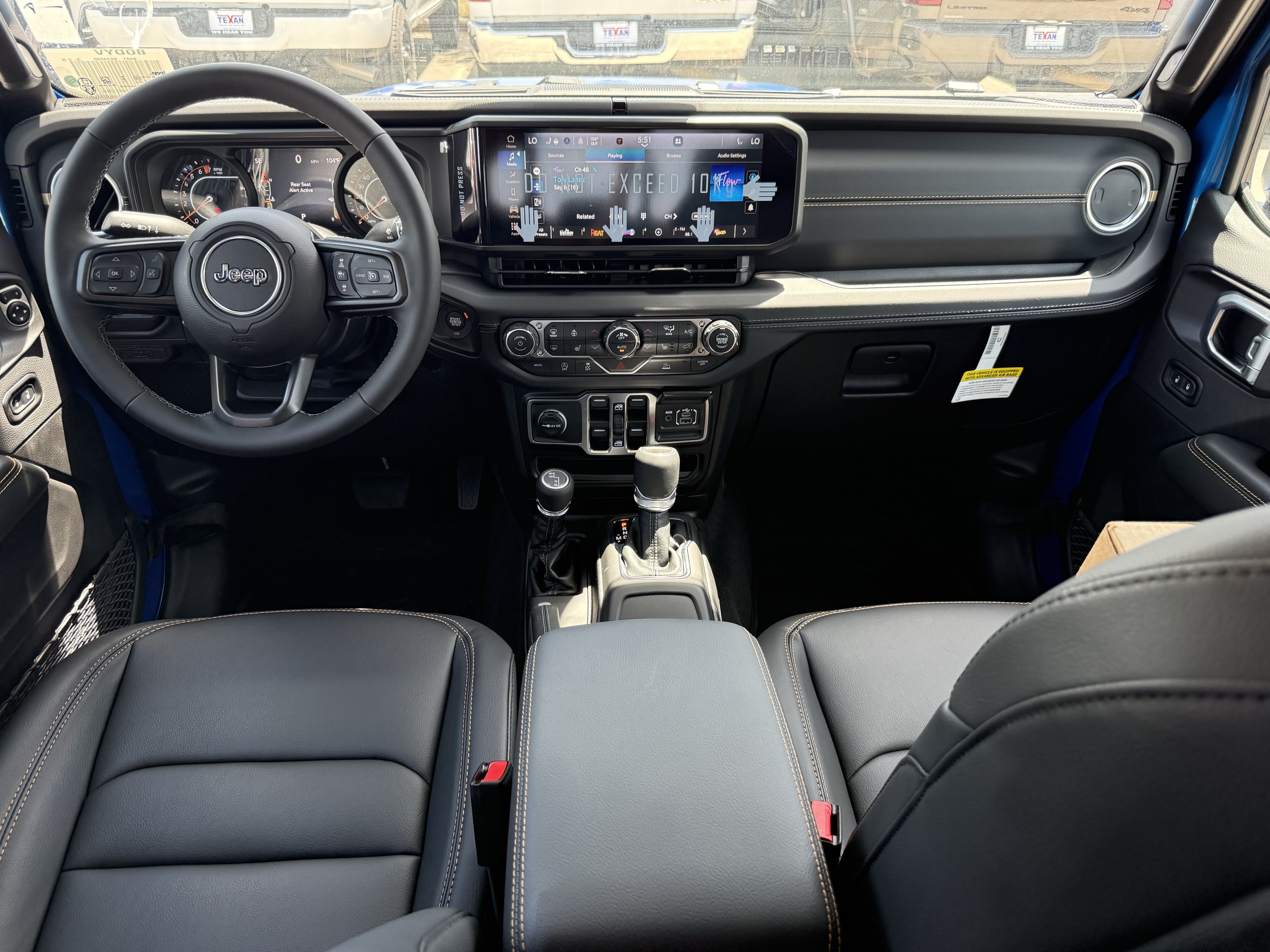 New 2026 Jeep Gladiator Sport AWD/4WD image 10