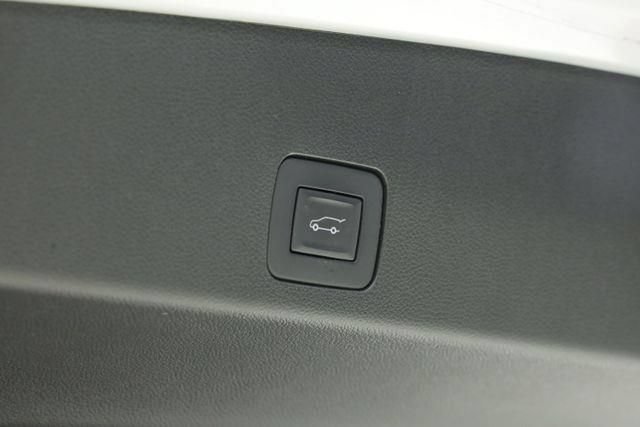 Used 2021 Buick Encore GX Select w/ Sport Touring Package FWD image 35