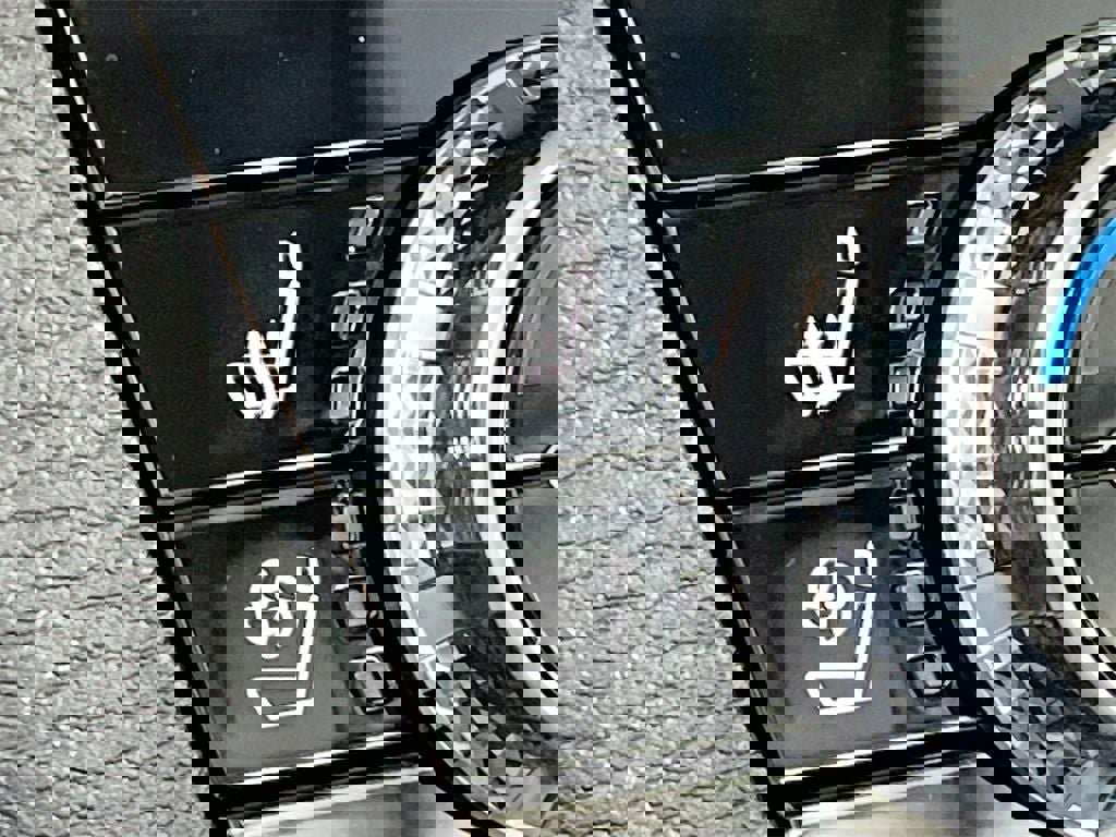 New 2026 Mitsubishi Outlander SEL image 23