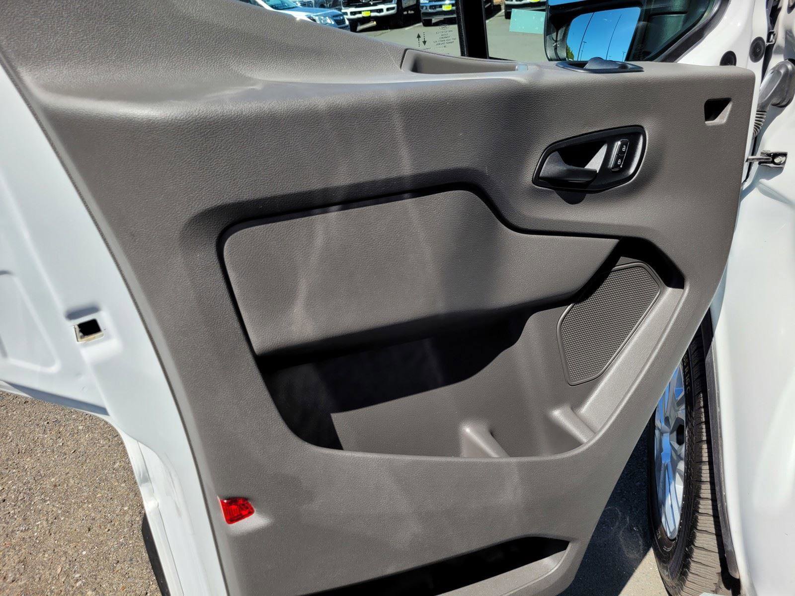 Used 2024 Ford Transit 250 Low Roof w/ Exterior Upgrade Package image 18