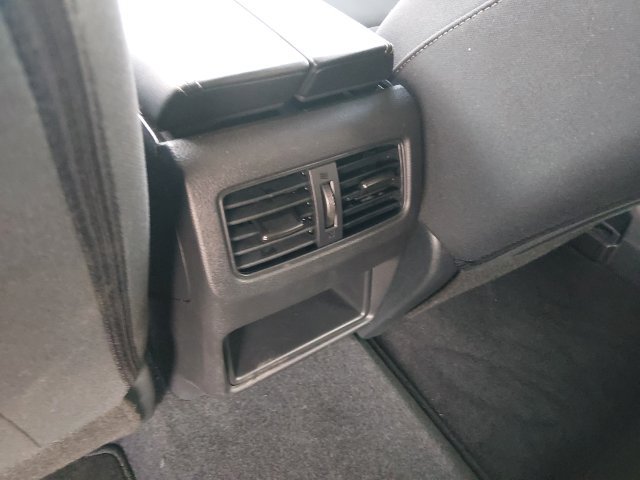 Used 2026 Nissan Rogue S FWD image 13