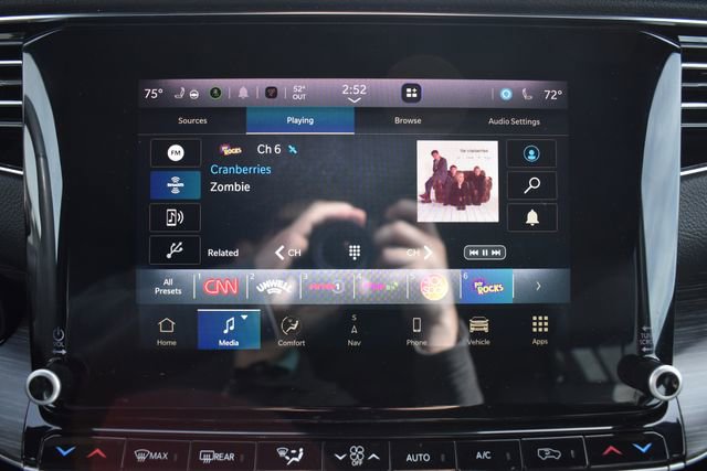 Used 2024 Jeep Wagoneer L Series II w/ Flexible Seating Group image 28