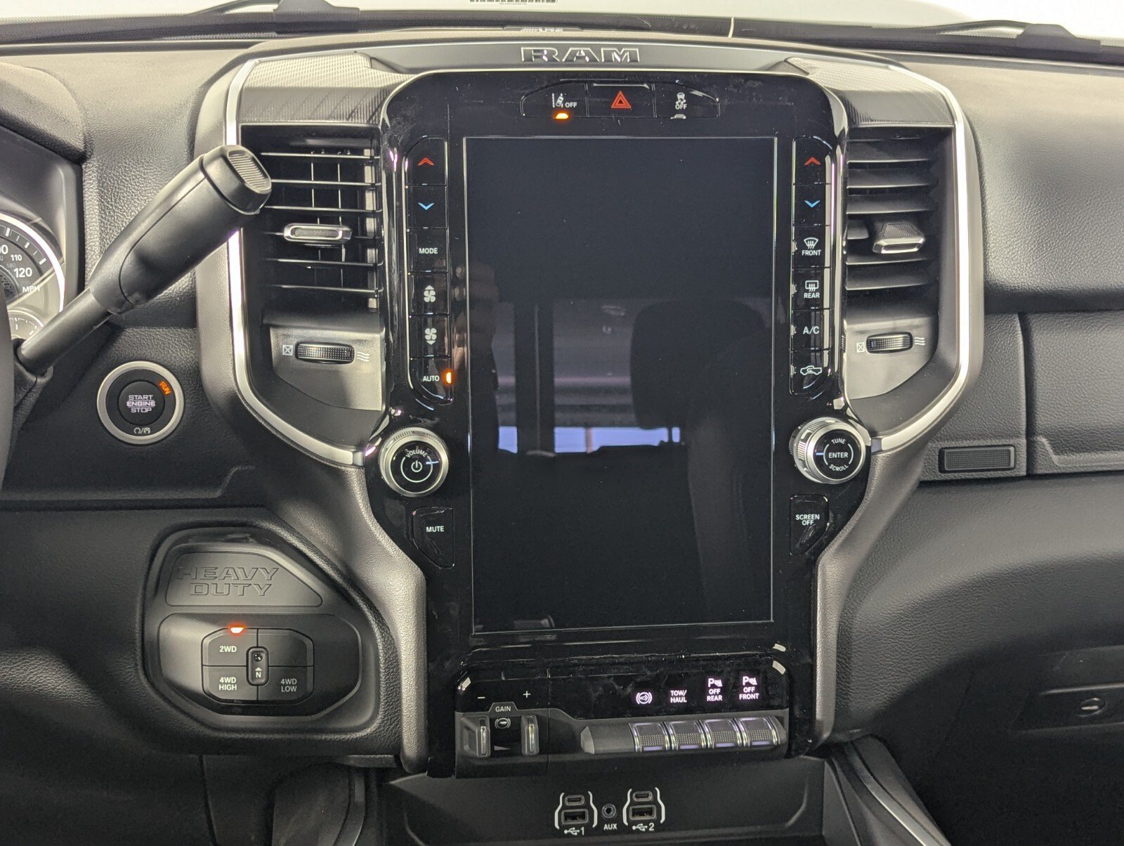 New 2026 RAM 2500 Big Horn AWD/4WD image 20