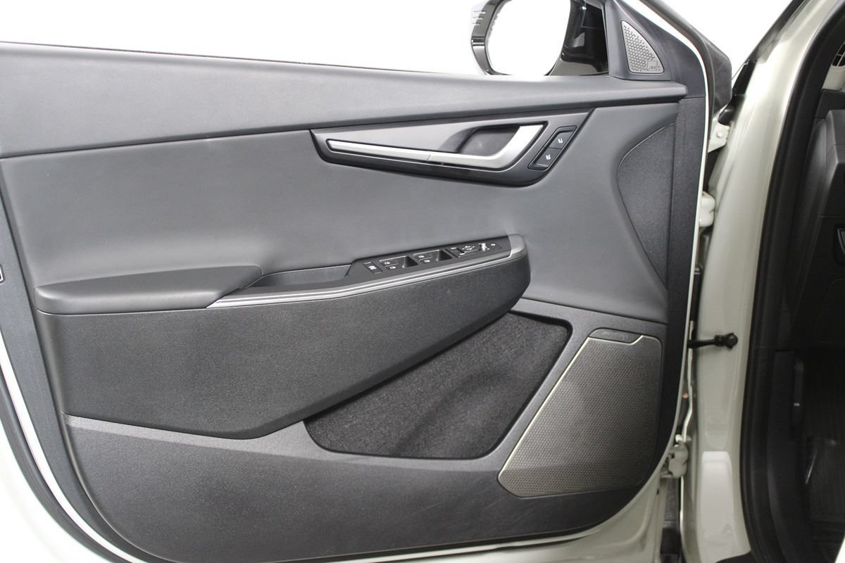 Used 2023 Kia EV6 Wind w/ Wind Technology Package RWD image 9