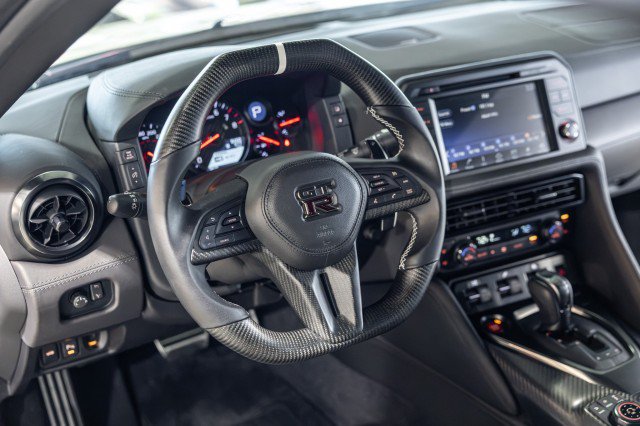Used 2023 Nissan GT-R Premium w/ Premium Interior Package AWD/4WD image 42