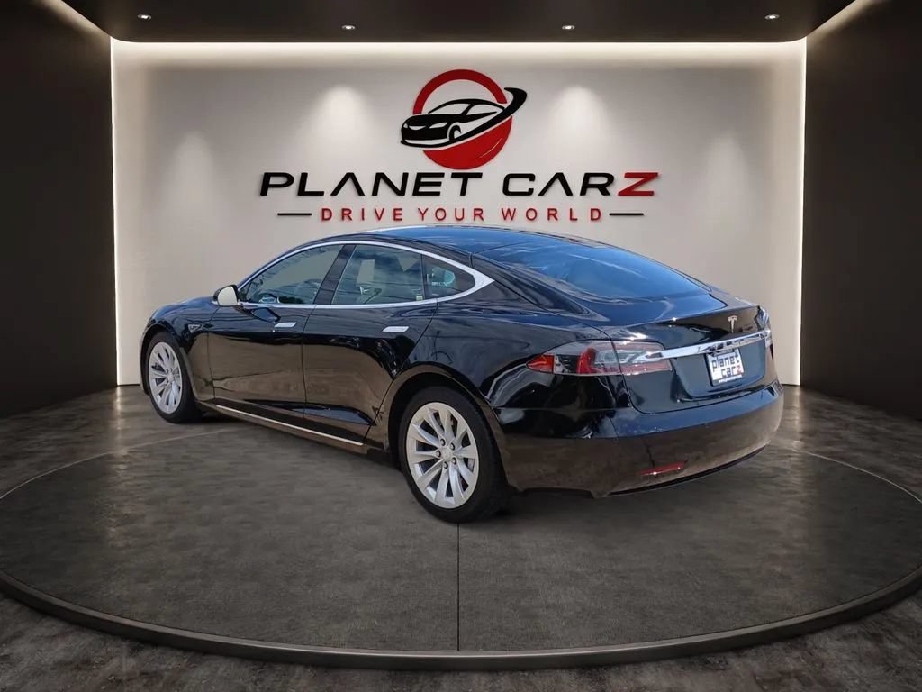 Used 2016 Tesla Model S 85D AWD/4WD image 3