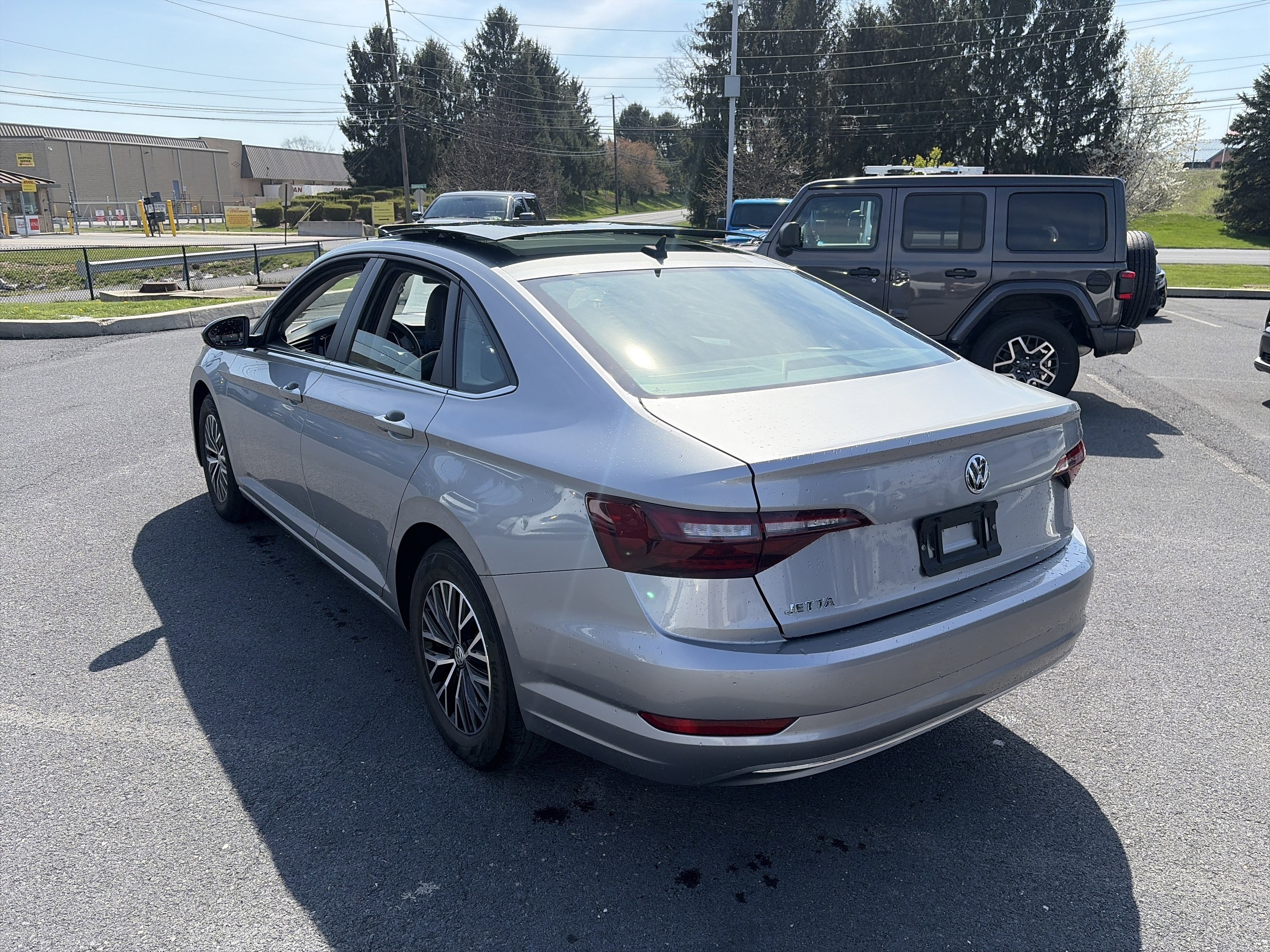 Used 2021 Volkswagen Jetta SE image 6