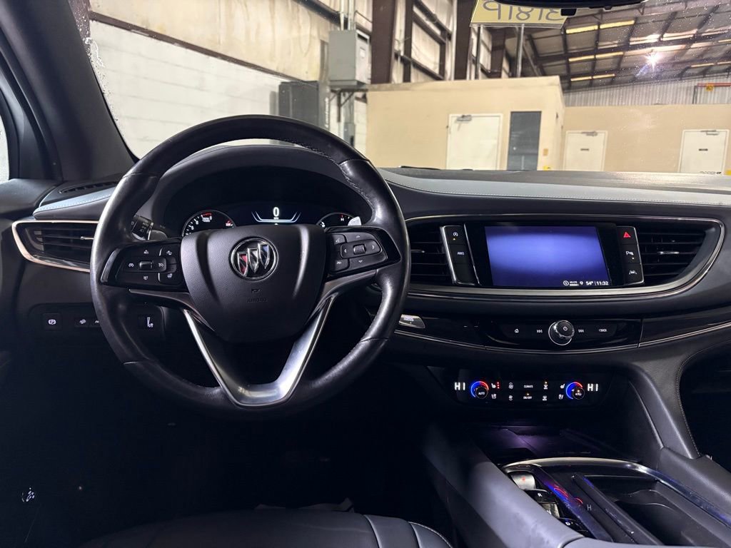 Used 2024 Buick Enclave Premium image 27