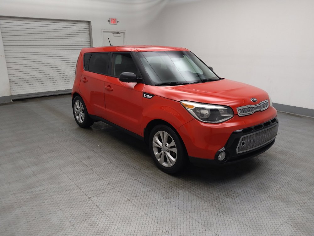 Used 2016 Kia Soul + image 11
