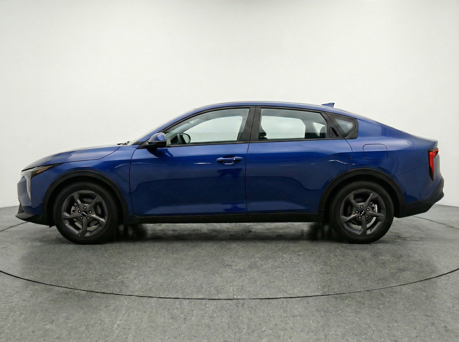 Used 2025 Kia K4 FWD image 5