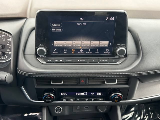 Used 2023 Nissan Rogue SV AWD/4WD image 33