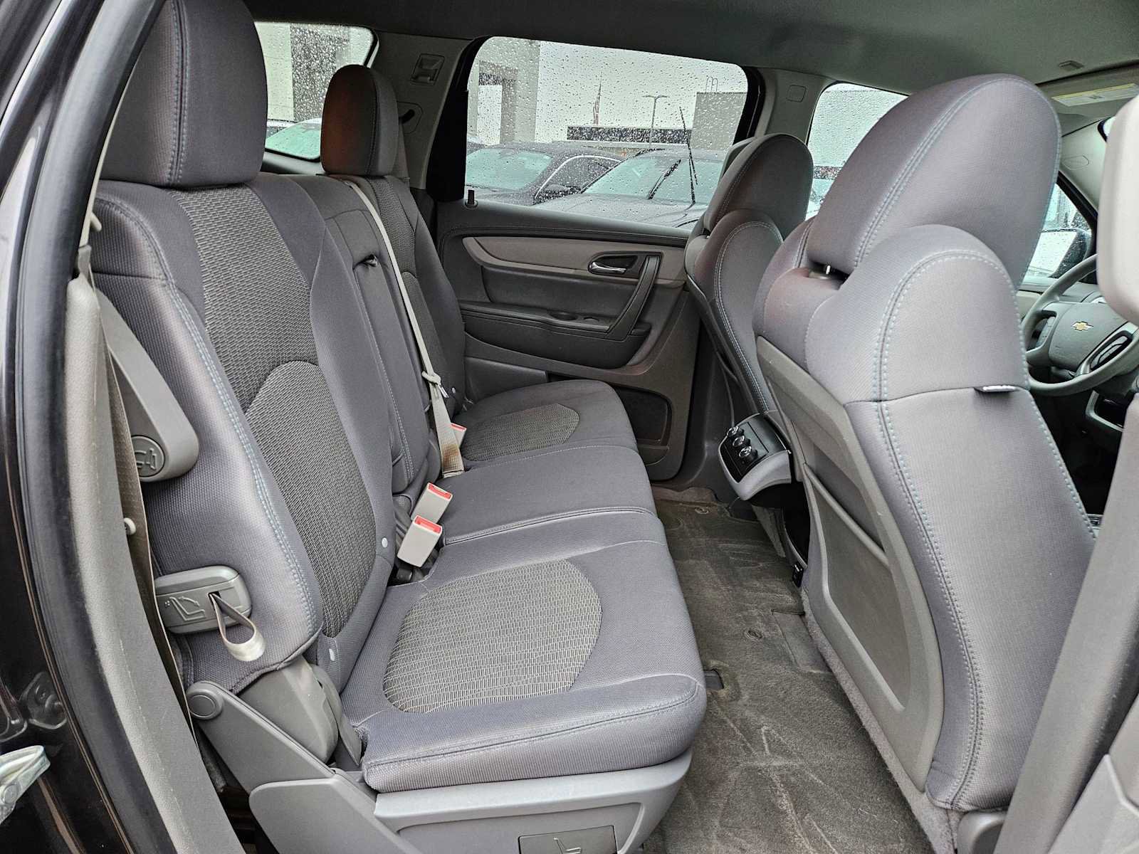 Used 2014 Chevrolet Traverse LS image 22