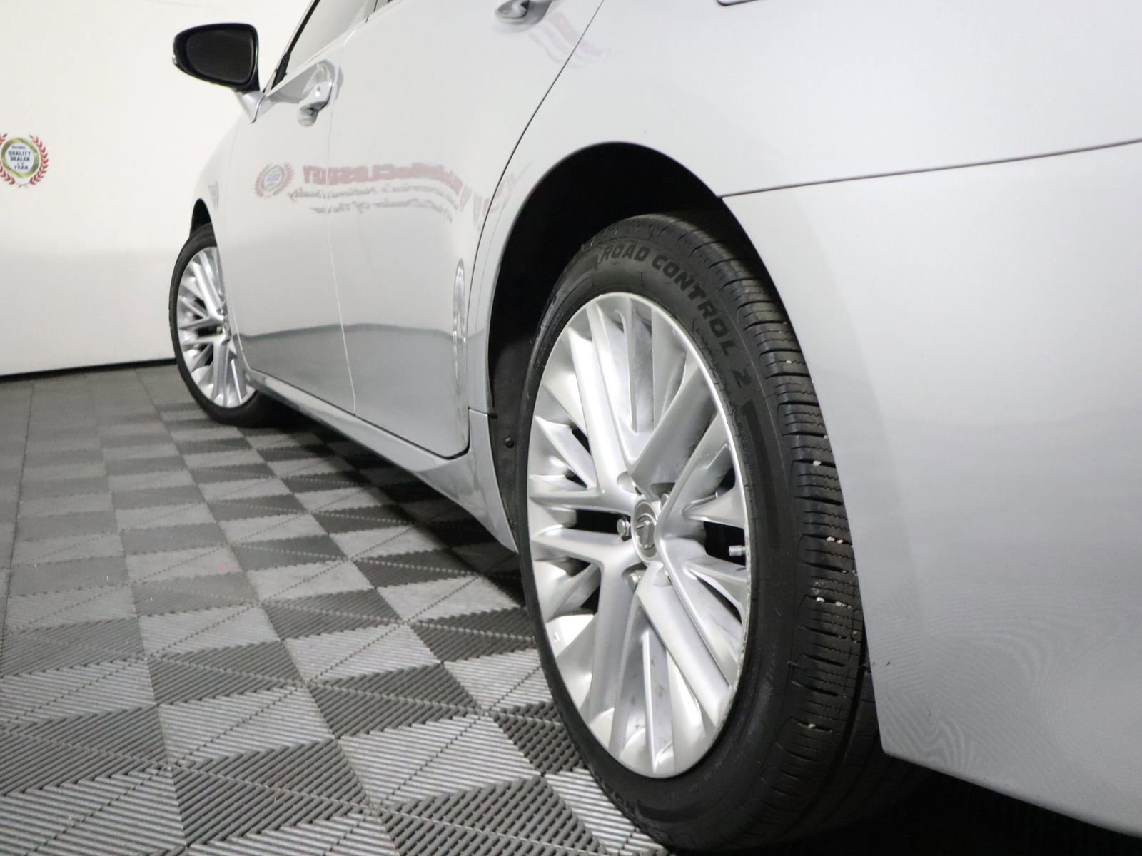 Used 2014 Lexus ES 350 image 12